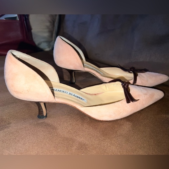 Manolo Blahnik 1” heels - Picture 4 of 11